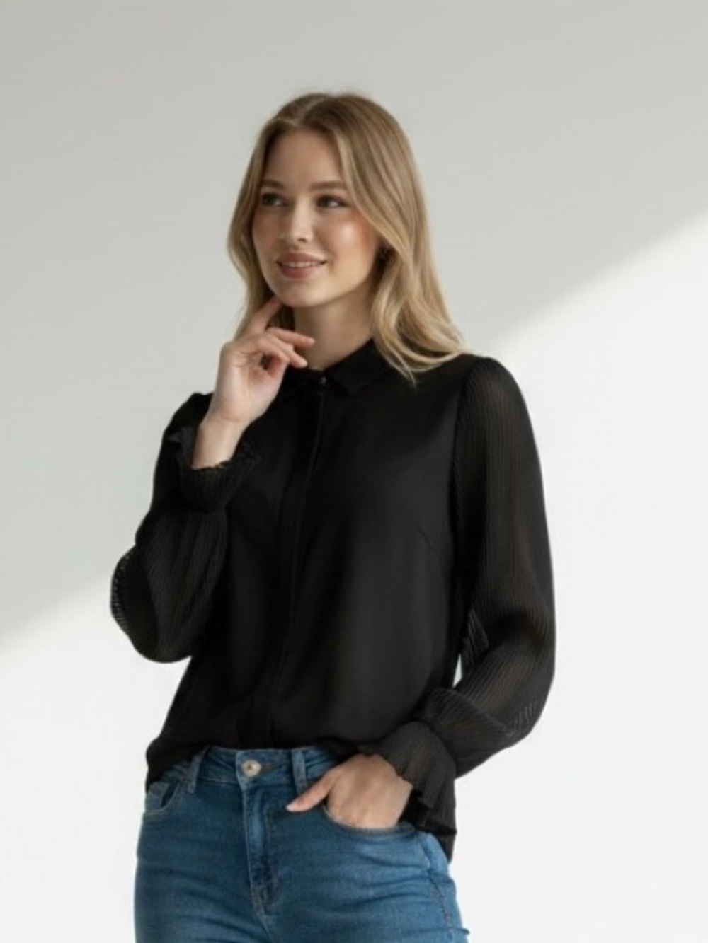 NWT Area Stars Black Lee Puff Pleated Sleeve Blouse Medium
